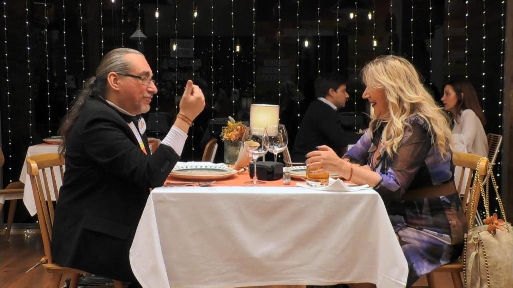 Momento de la cita entre Paco Pepe y Mariani, en 'First Dates'