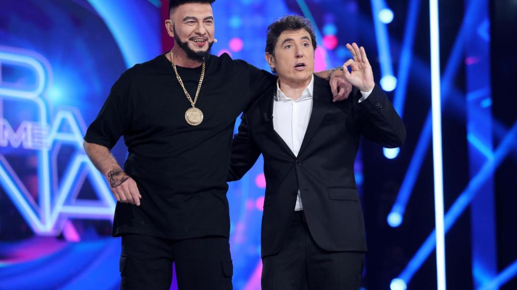 Bertín Osborne junto a Manel Fuentes en la primera gala de 'Tu cara me suena 12'.