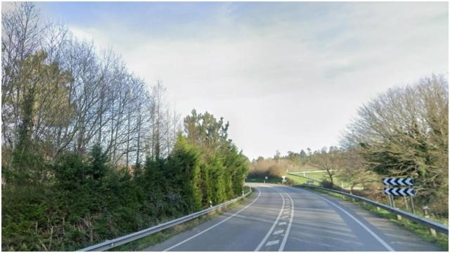 La AC-544 a su paso por Ames.