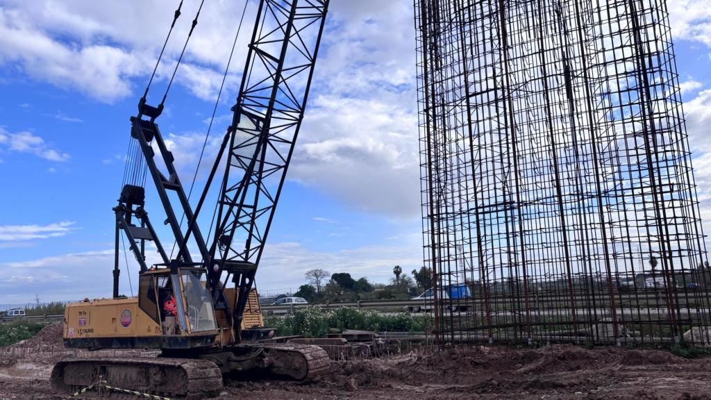 Obras del Metro de Sevilla en Pino Montano.