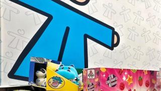 Los regalos donados a Aspanoa.