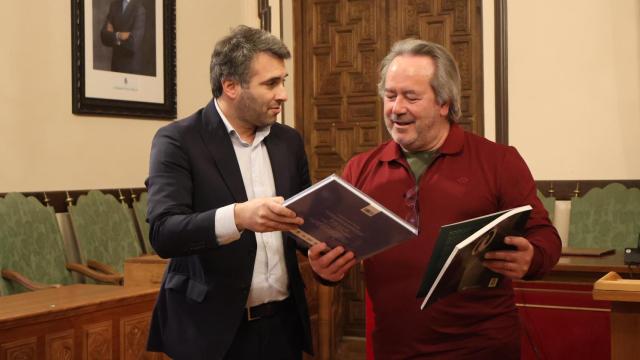 El alcalde de Zamora, Francisco Guarido; y el concejal de Medio Ambiente, Sostenibilidad, Juventud, Deportes, Bomberos y Protección Civil de Coímbra, Carlos Lopes