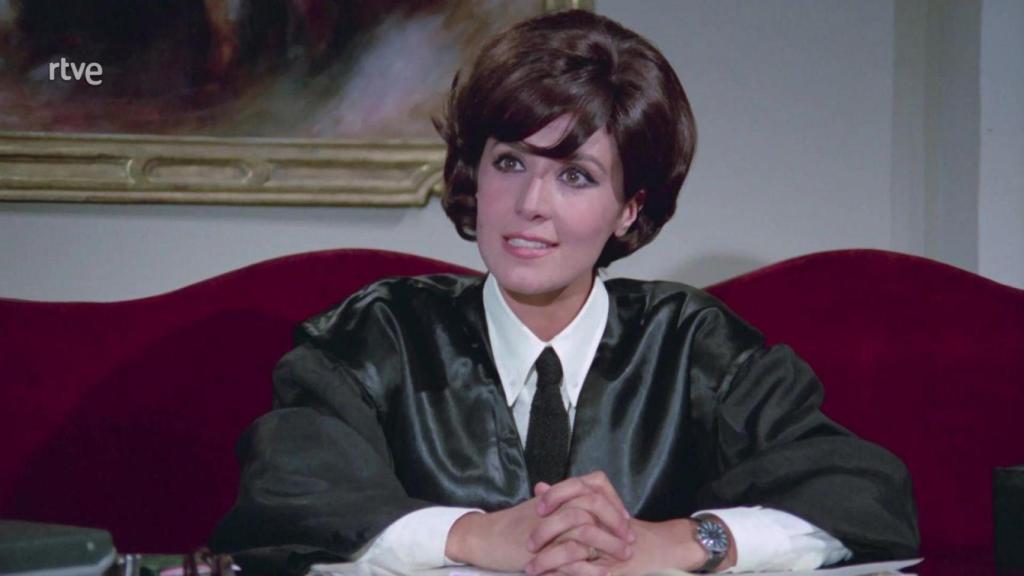 Concha Velasco en 'Juicio de faldas'.