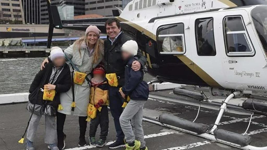 La familia Escobar Camprubí antes de el vuelo fatal que acabó con sus vidas.