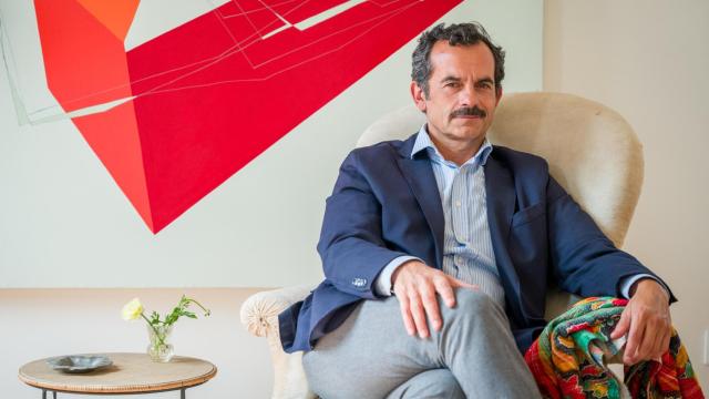 El paisajista Jesús Moraime, fotografiado en uno de los apartamentos de Massarelos House.