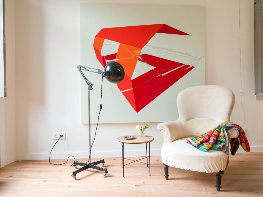 Obra de Ricardo Pistola adquirida en ARCOMadrid por Jesús Moraime y expuesta en uno de los apartamentos de su hotel de Lisboa.