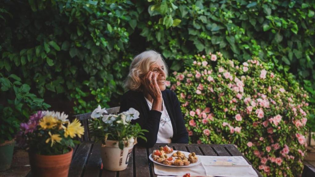 Para la entrevista, Manuela Carmena ha preparado sus clásicas magdalenas.
