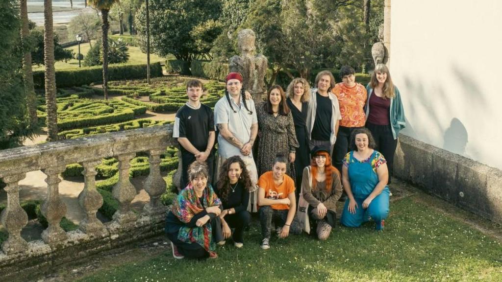 Os oito participantes nas residencias 2025