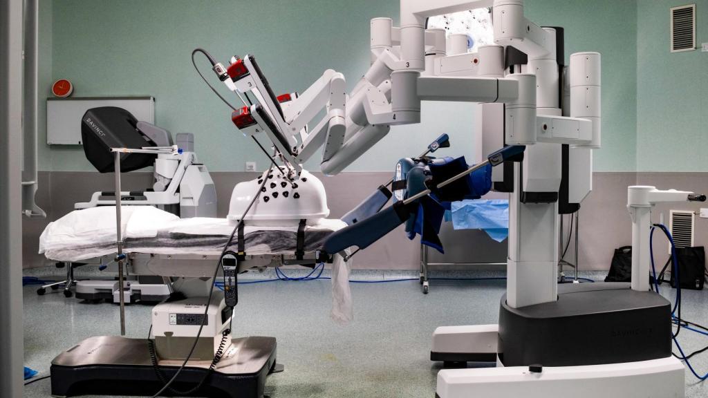 El robot Da Vinci, antes de entrar en acción