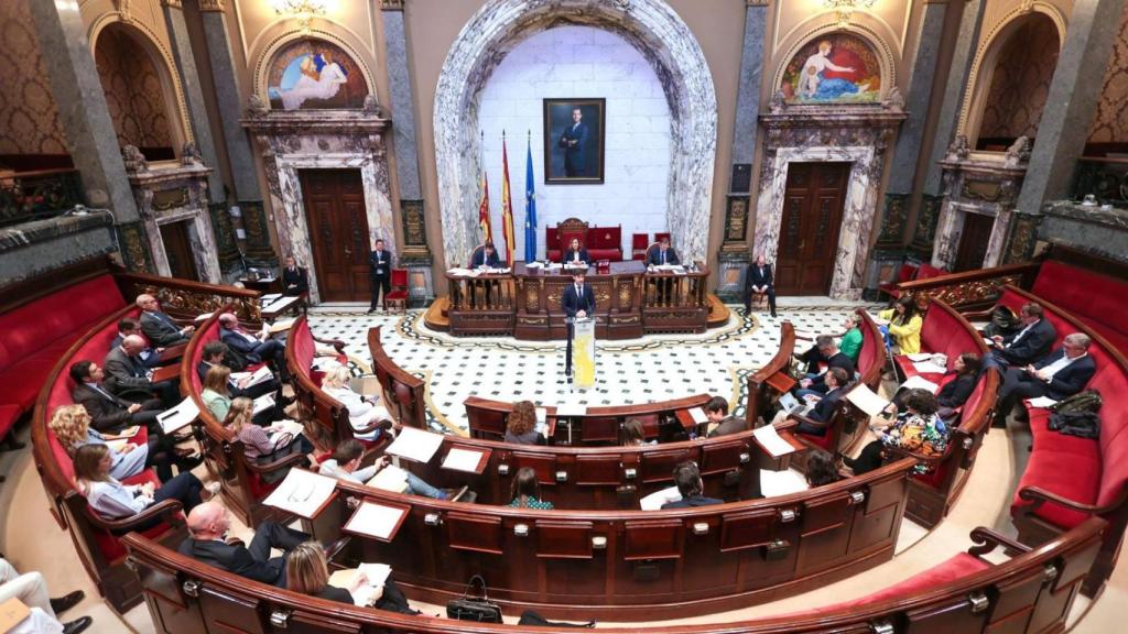 Pleno extraordinario de este viernes del Ayuntamiento de Valencia. EE