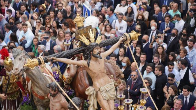 Imagen aérea del paso de La Exaltación el Jueves Santo de 2022.