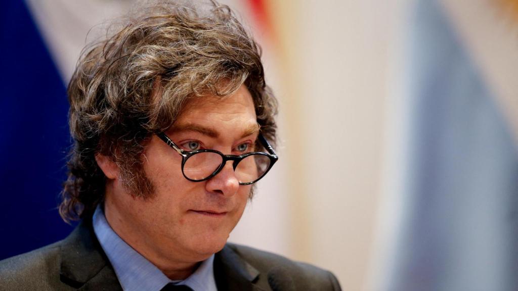 El presidente argentino Javier Milei en una rueda de prensa durante su visita a Paraguay.