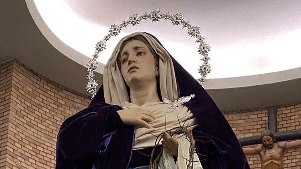 La virgen del grupo parroquial Buen Camino de Gamarra en su traslado.