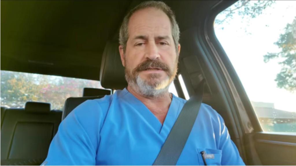 El cirujano cardíaco Jeremy London.