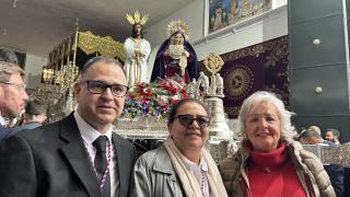 María del Monte asiste al traslado del Cautivo.