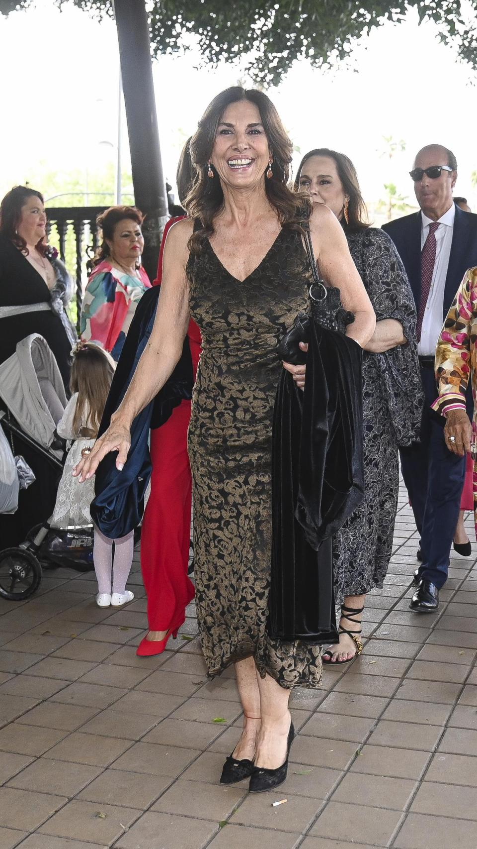 La actriz Pastora Vega es prima de la novia.