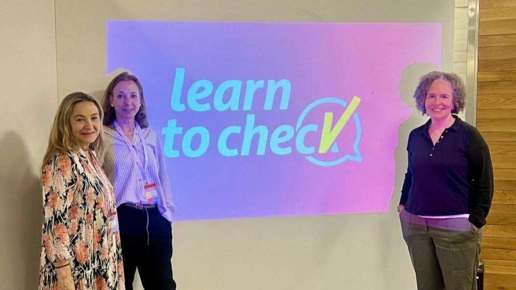 Bibliotecas coruñesas como respuesta a la desinformación