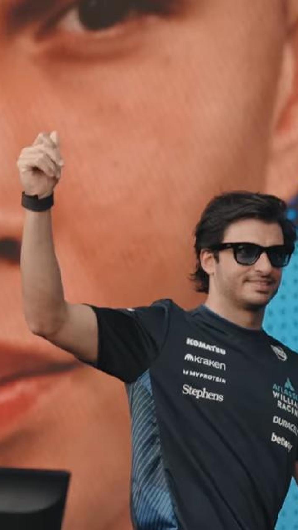 Carlos Sainz Jr., en el circuito de Baréin, que ha contado con la asistencia del rey Juan Carlos.