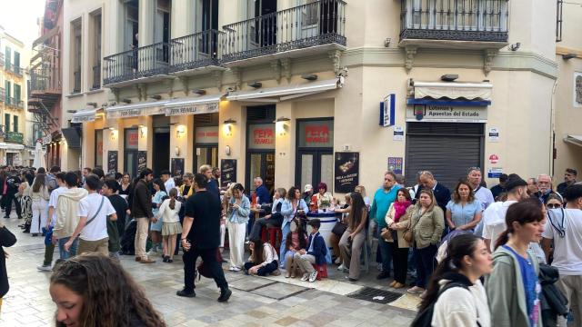 Imagen de bares de la calle Granada en la Semana Santa de Málaga, el año pasado.