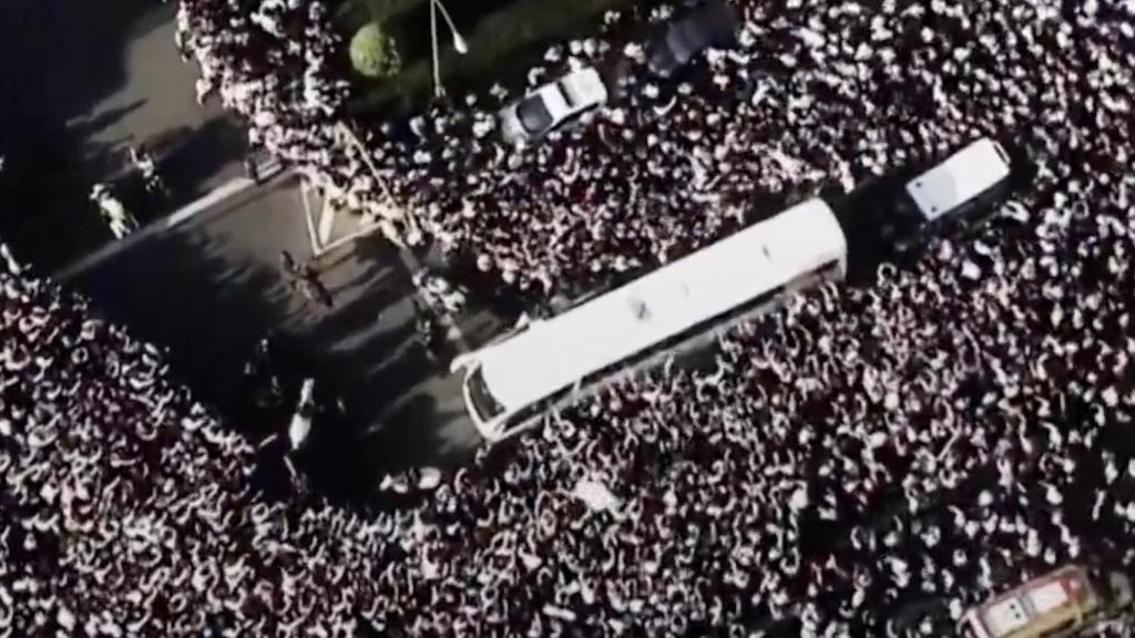 Llegada del autobús del Real Madrid al Santiago Bernabéu