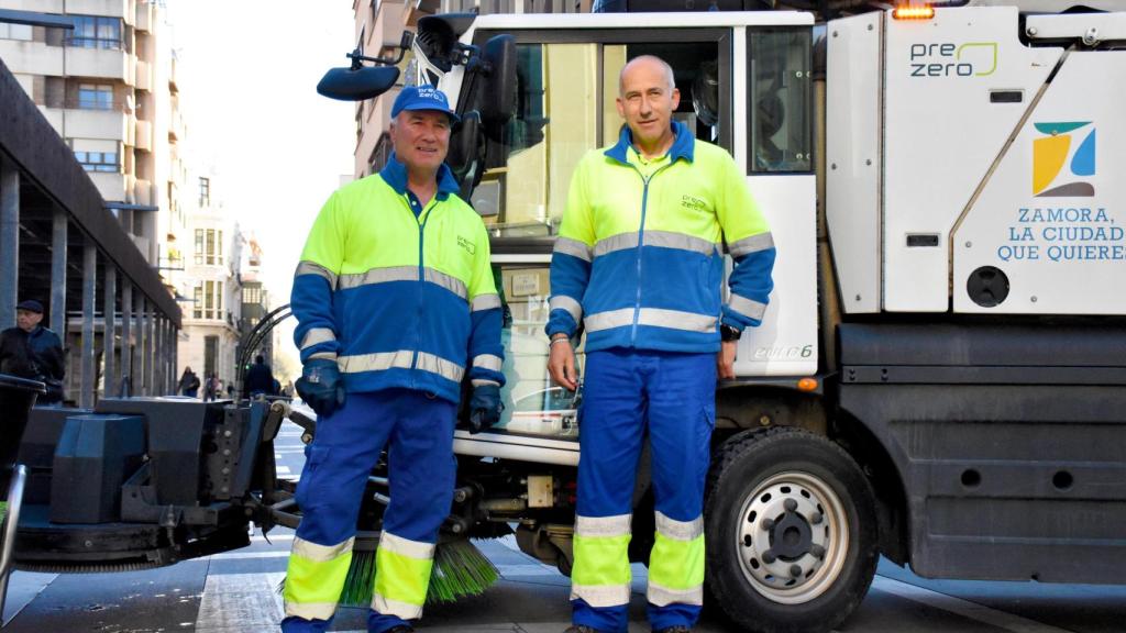 José Ignacio y Ángel, en la calle Santa Clara