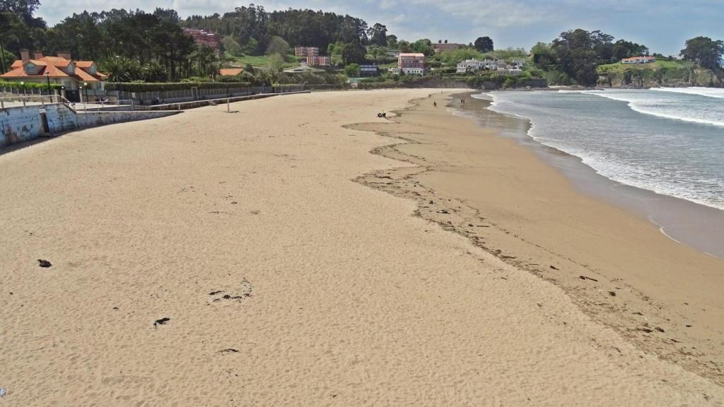 Playa de Bastiagueiro, en Oleiros
