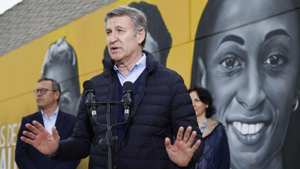 Alberto Núñez Feijóo, presidente del PP, este lunes en Torrejón de Ardoz.