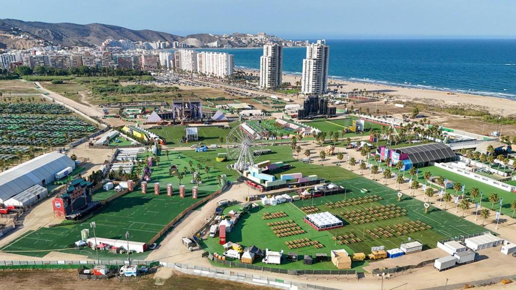 Vista de dron del festival Medusa, en Cullera. EE