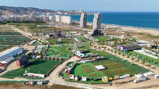Vista de dron del festival Medusa, en Cullera. EE