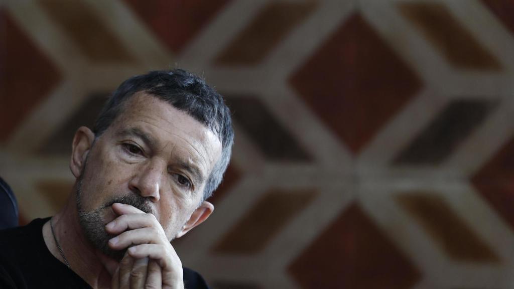 El actor Antonio Banderas, presidente de la Fundación Lágrimas y Favores, durante la presentación este lunes del estudio Análisis del impacto económico de la actividad cofrade de la ciudad de Málaga 2024.