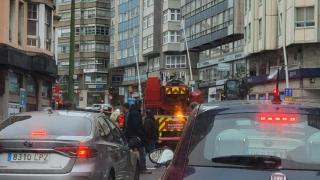 Bomberos interviniendo esta tarde en Juan Florez.