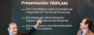 El consejero de Presidencia, Antonio Sanz, y el consejero de Justicia, José Antonio Nieto, en la presentación de la iniciativa 'Triplán'.