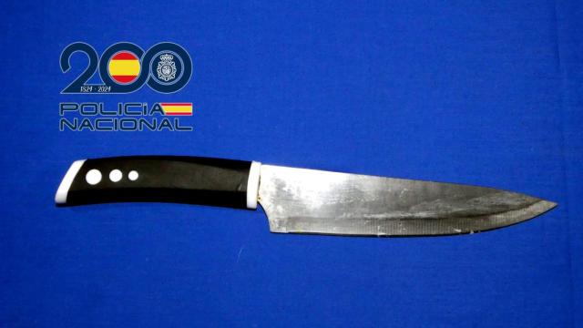 Cuchillo requisado por agentes de la Policia nacional de Salamanca