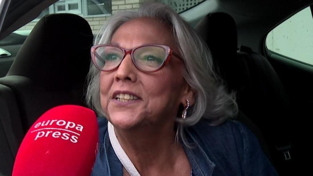 Charo Vega, junto a los reporteros gráficos de 'Europa Press' este 15 de abril de 2025.