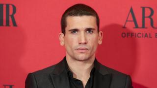 Jaime Lorente, en el Festival de San Sebastián en septiembre de 2024.