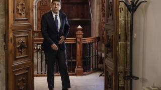 Carlos Mazón saliendo del Palau de la Generalitat. Rober Solsona / EP