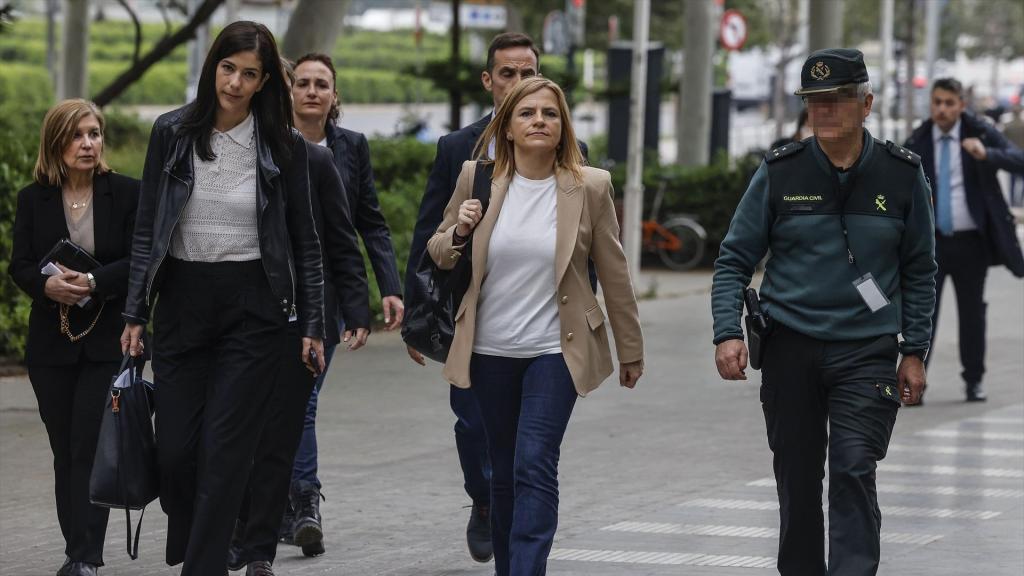 Pilar Bernabé a su llegada a la Ciudad de la Justicia este lunes. Rober Solsona/Europa Press