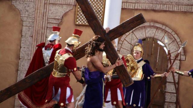 Representación del Viernes Santo en Alhaurín el Grande.