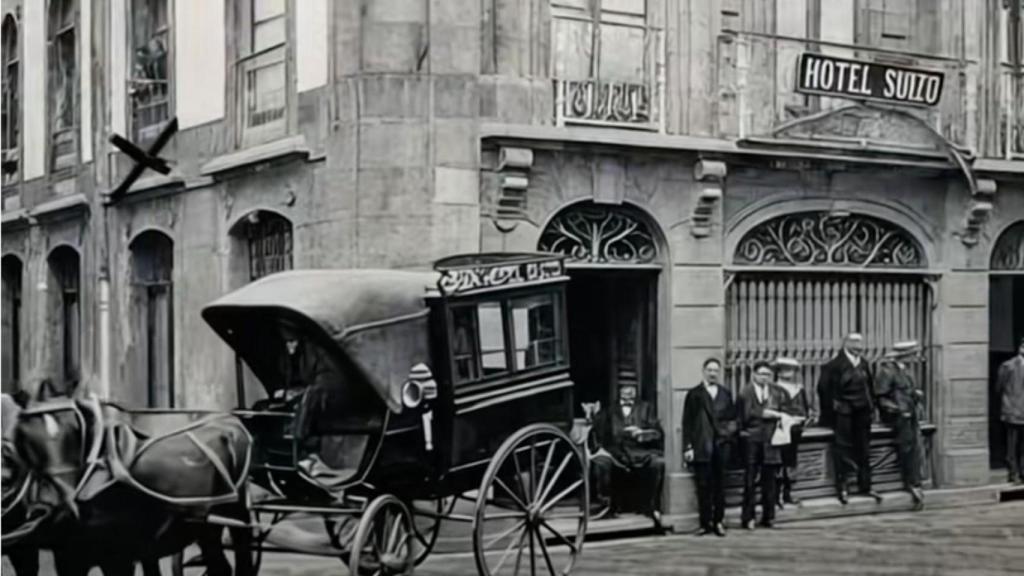 Fotograma del Hotel Suizo, en Santiago.