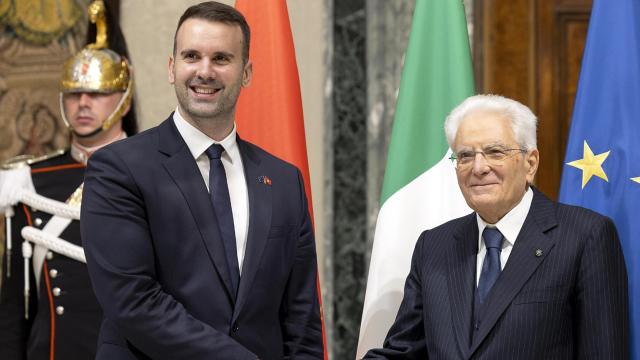 El presidente de Italia, Sergio Mattarella, este martes con el primer ministro de Montenegro, Milojko Spajić.