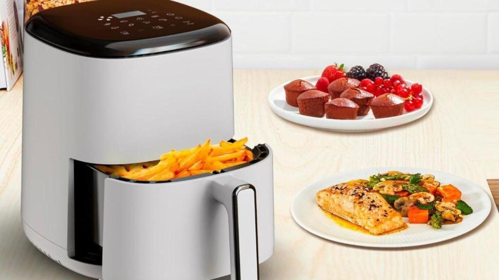 ¿Todavía sin freidora de aire? Amazon acaba de rebajar casi a mitad de precio una de las más potentes de Moulinex