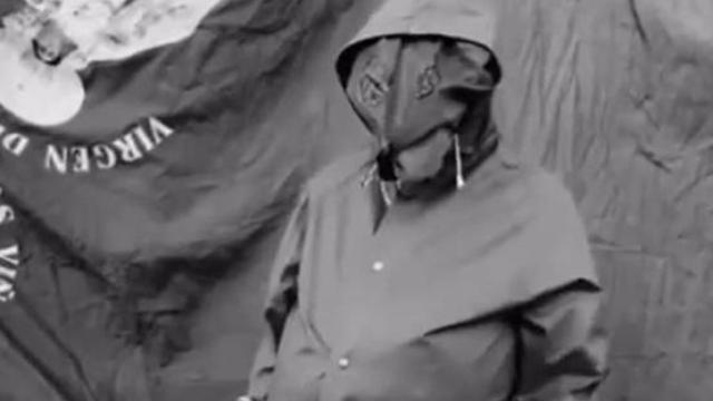 El autor del robo difundió un vídeo exigiendo cinco bidones de vino a cambio del pañuelo.