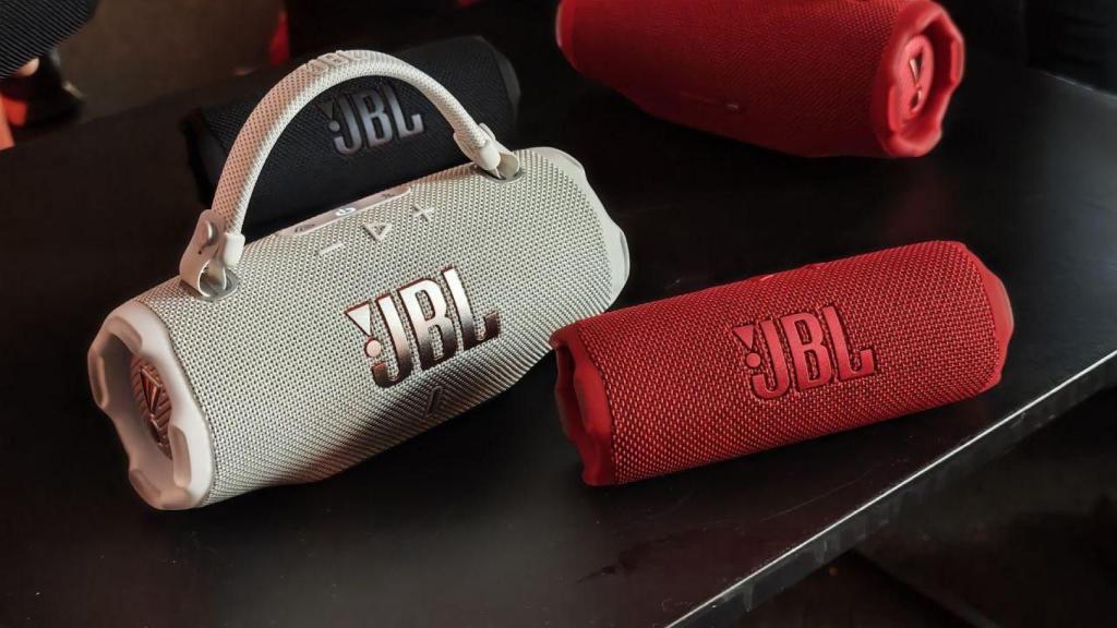JBL Flip 7 y Charge 6