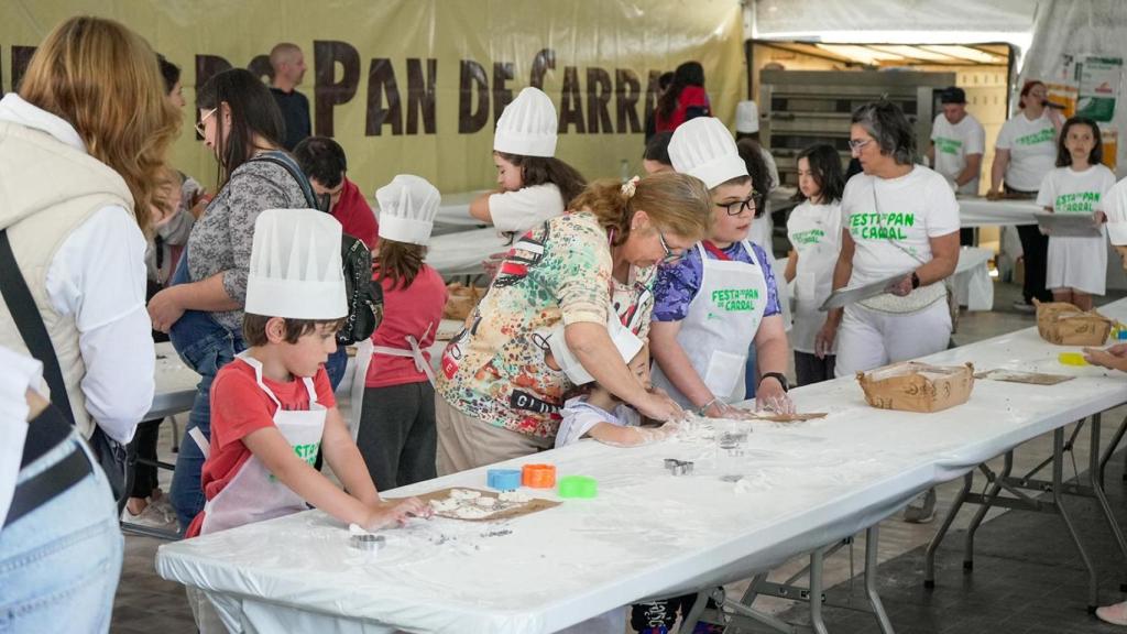 Fiesta del pan de Carral del 2024.