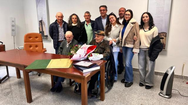 Homenaje por el centenario de José Angulo