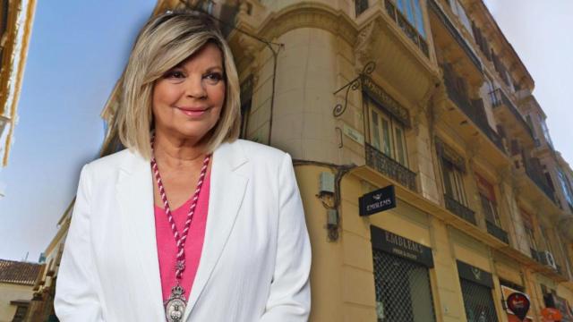 Terelu Campos en su nuevo balcón de la Semana Santa de Málaga.