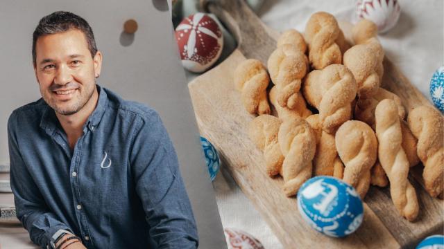 Alkis, griego asentado en Valencia, a la izquierda; y 'youlourakia', unas galletas de mantequilla típicas de Grecia, a la derecha. EE