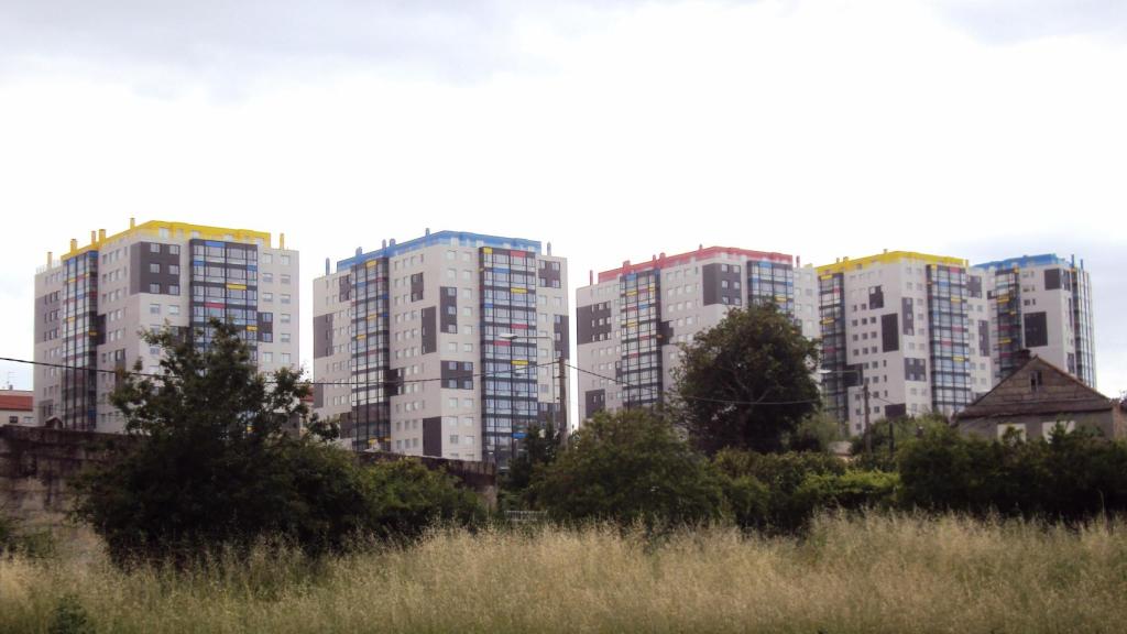 Edificios 'Rabo de Galo', en la calle Teixugueiras.