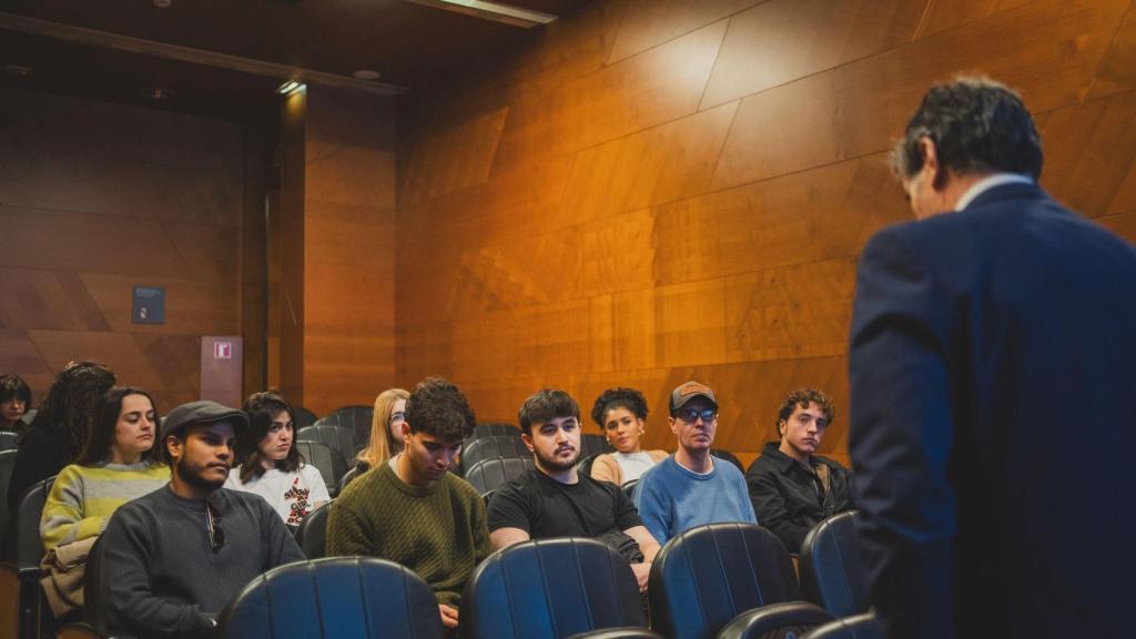 Carlos Chaguaceda, director de Comunicación del Museo del Prado, da una charla a los alumnos del Máster de EL ESPAÑOL.