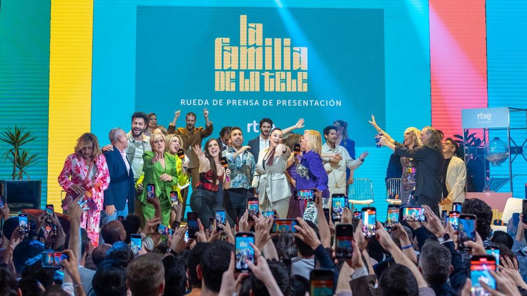 Fiesta de presentación de 'La familia de la tele'.